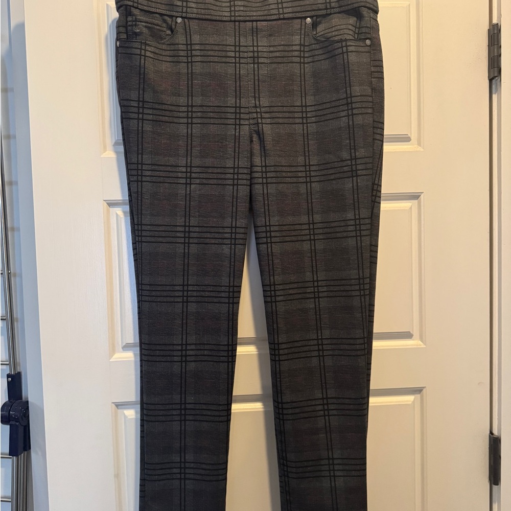 Gloria Vanderbilt Plaid Pants